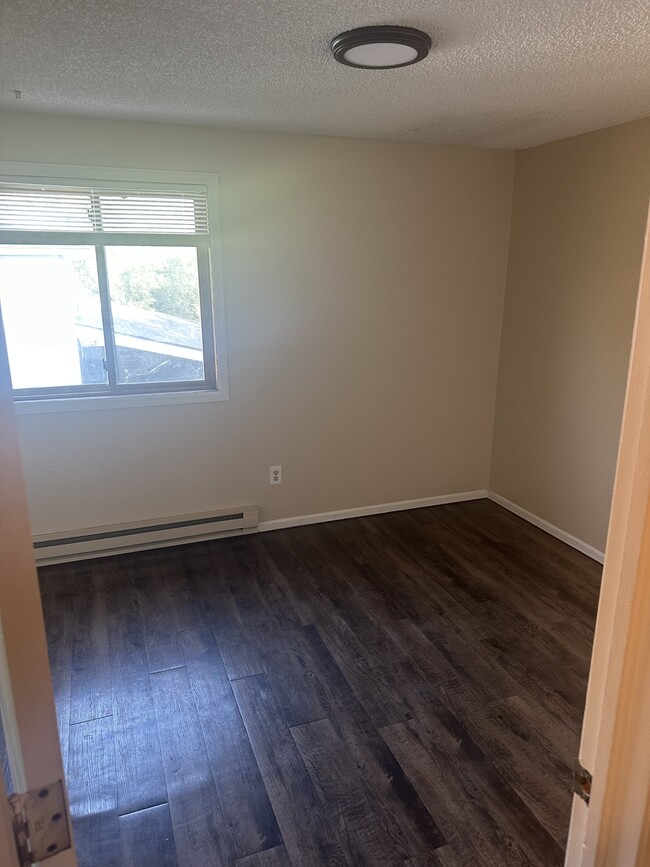 Building Photo - 4885 Basswood Dr