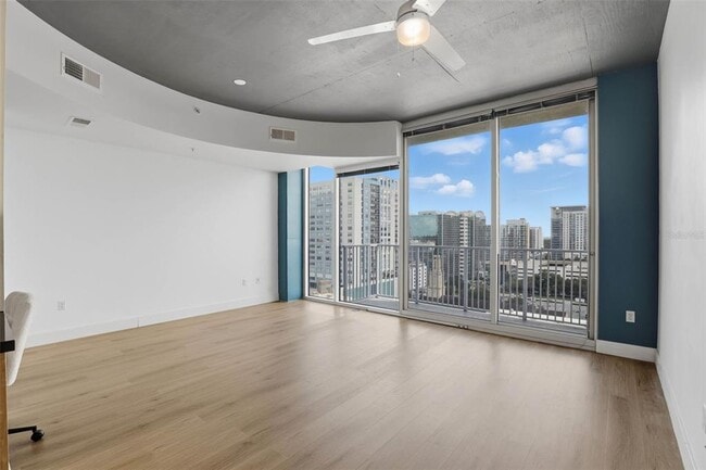 Building Photo - 155 S Court Ave