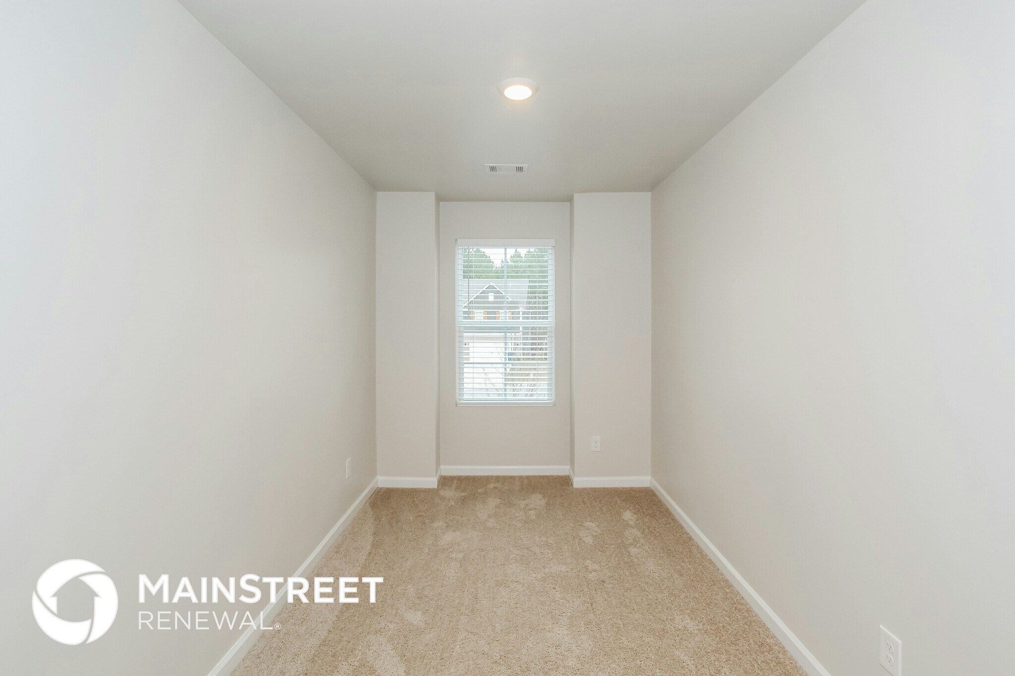 Building Photo - 173 Chelsea Park Rd