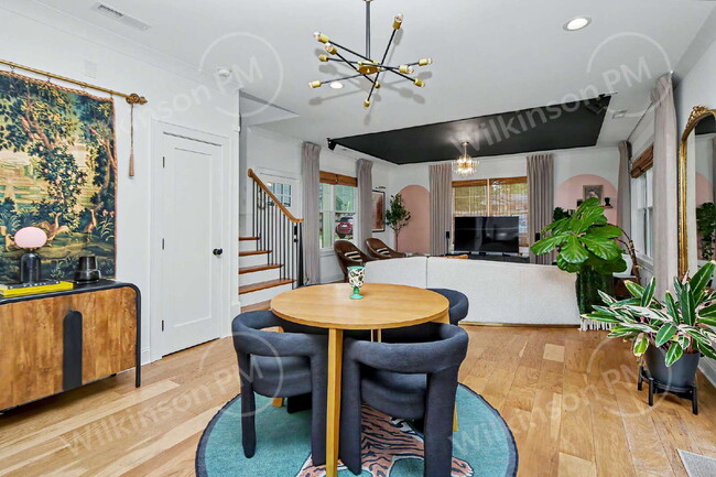 Building Photo - Luxurious & Upscale 3Br/2.5Bth, Perfect for Corporate Relocation, Professional Athlete, Successfu...