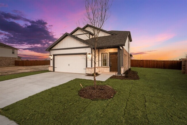 Building Photo - 1452 Twin Frks Dr