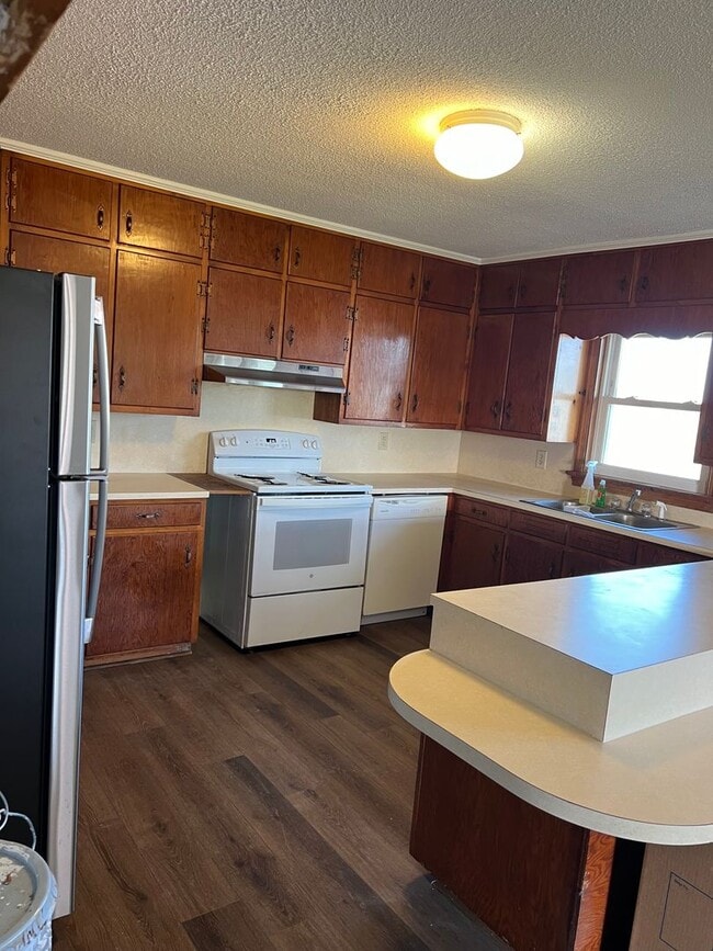 Building Photo - 169 S Croom Bland Rd