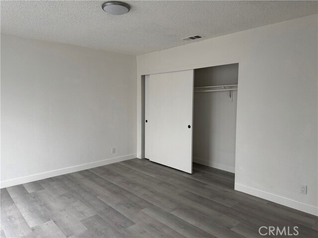 Building Photo - 5704 Sultana Ave