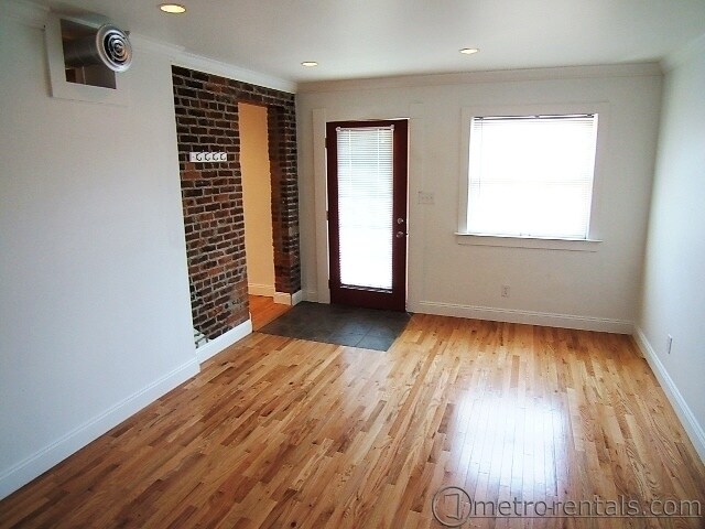 Building Photo - 654 City Park Ave