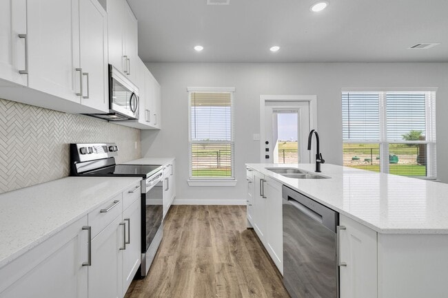 Building Photo - Discover the Best of Midlothian Living