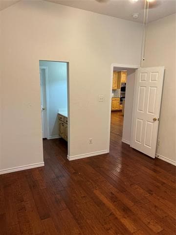 Building Photo - 5465 Golfside Dr