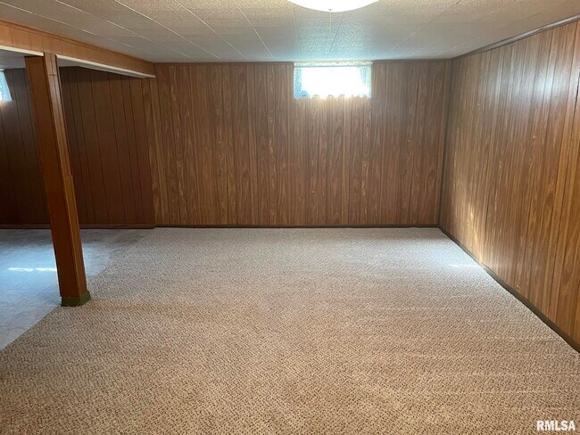 Building Photo - 4625 Candlelight Dr