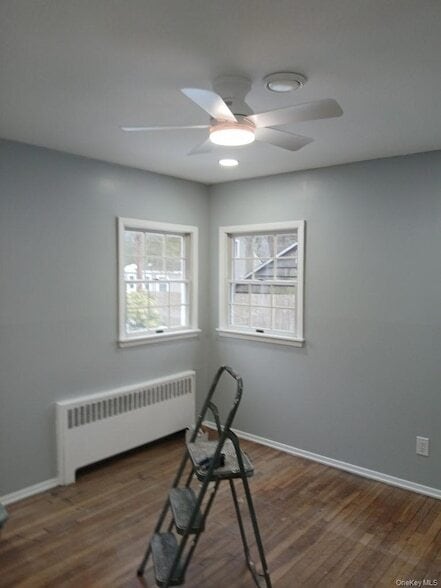 Building Photo - 8 Dee Pl