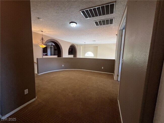 Building Photo - 1384 Cll Calma