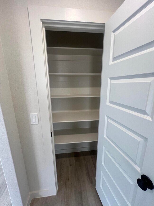 Building Photo - 13815 Gary Ave