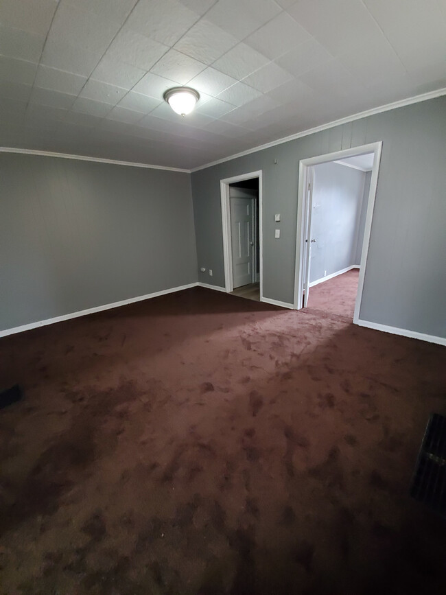 Building Photo - 4 Fuller Place