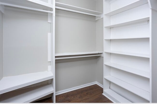 Building Photo - 1247 Oxford St