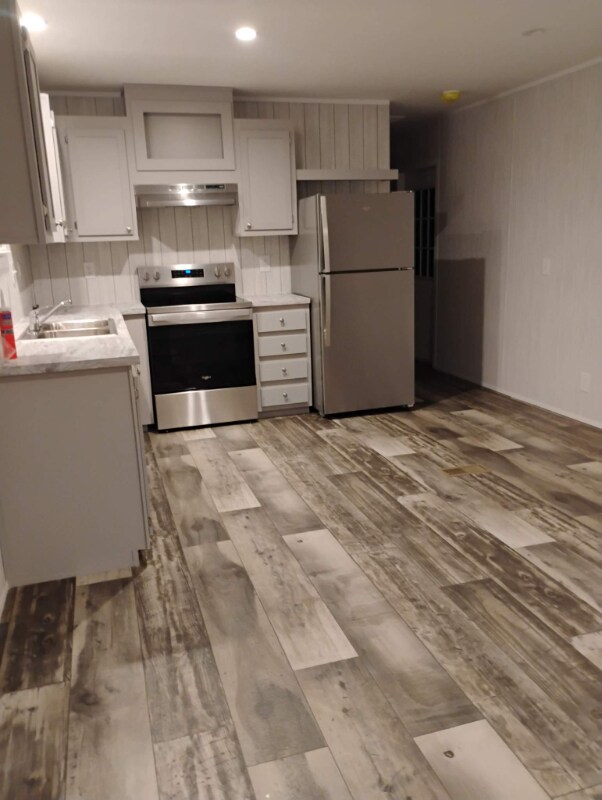 Building Photo - 17034 Barnard Ln