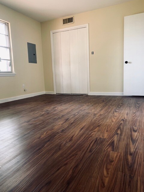 Giangantic bedrooms - 3801 NW 62nd St