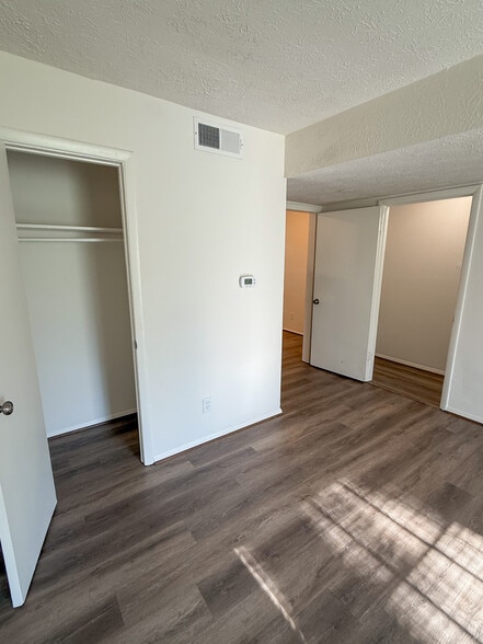 Linen closet, Laundry under the stairs - 2116 Francis St