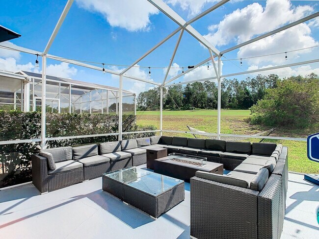 Building Photo - 1145 Troon Cir