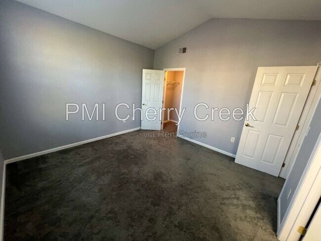 Building Photo - 5705 N Genoa Way