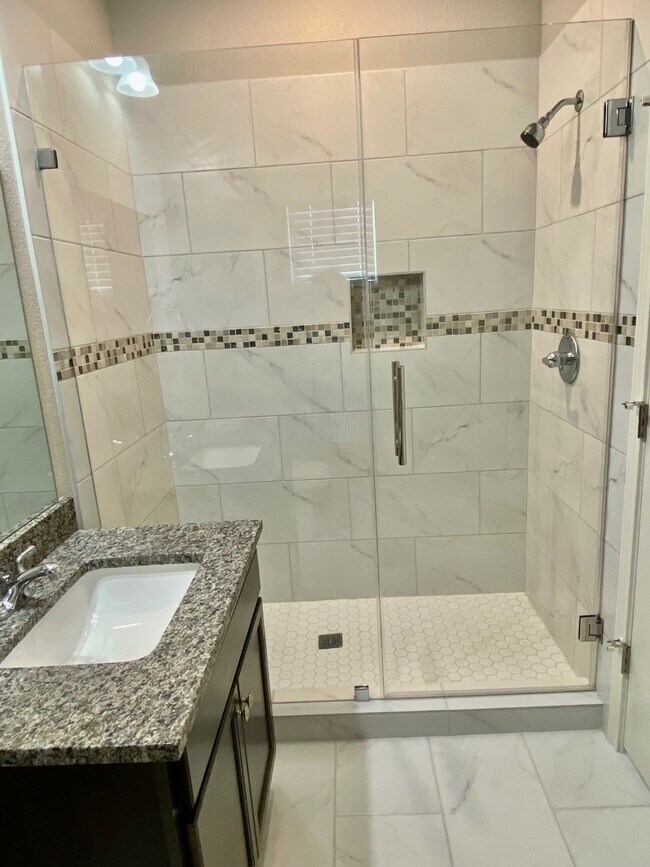 Building Photo - 1512 Dansby St