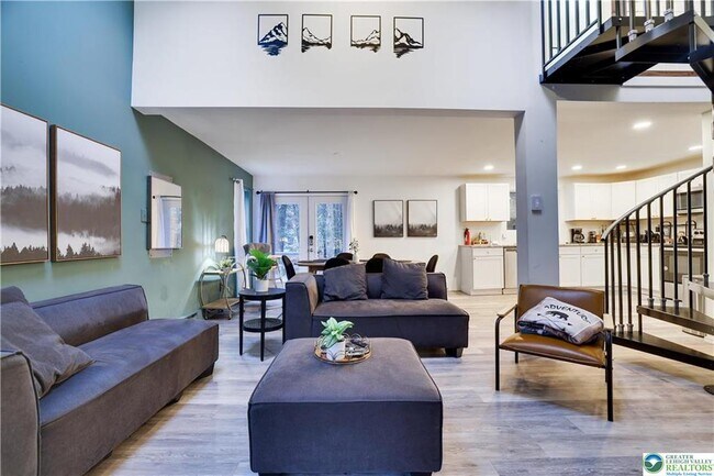 Building Photo - 421 King Arthur Rd