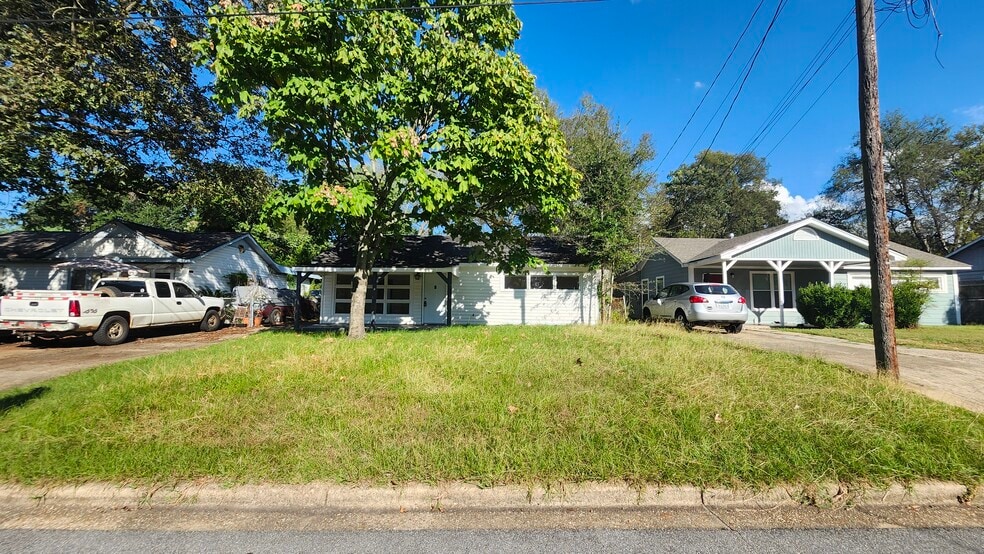 Building Photo - 4014 Chelsea Dr