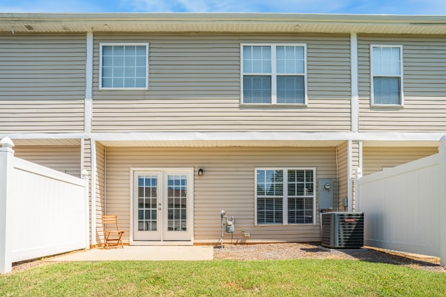 Building Photo - 12452 Stratfield Pl Cir