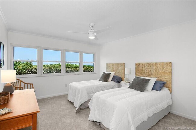 Building Photo - 1555 NE Ocean Blvd