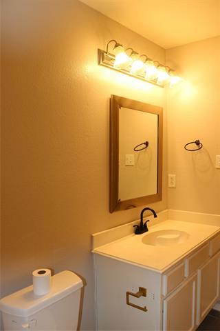 Building Photo - 3912 Chelsea Dr