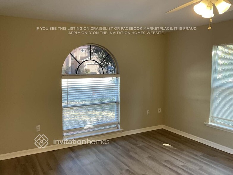 Building Photo - 1014 Heron Ct