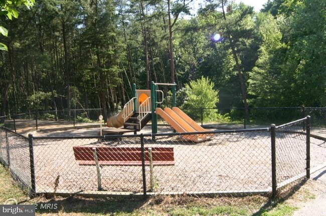 Building Photo - 6323 Dunn Ct