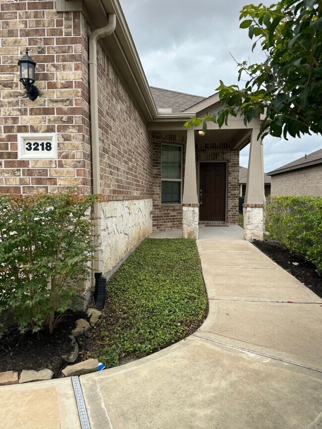 Building Photo - 3218 Chimney Swift Ln