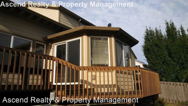 Building Photo - 4 br, 3 bath House - 16105 SW Snapdragon Ln