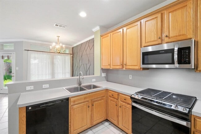 Building Photo - 10222 Thornmont Ln