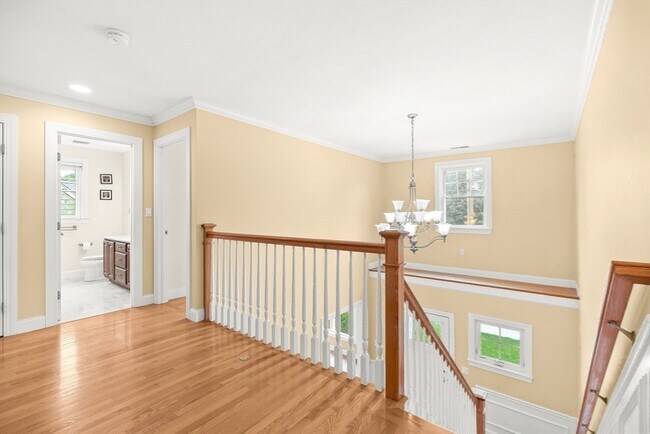 Building Photo - 46 Loring Ave
