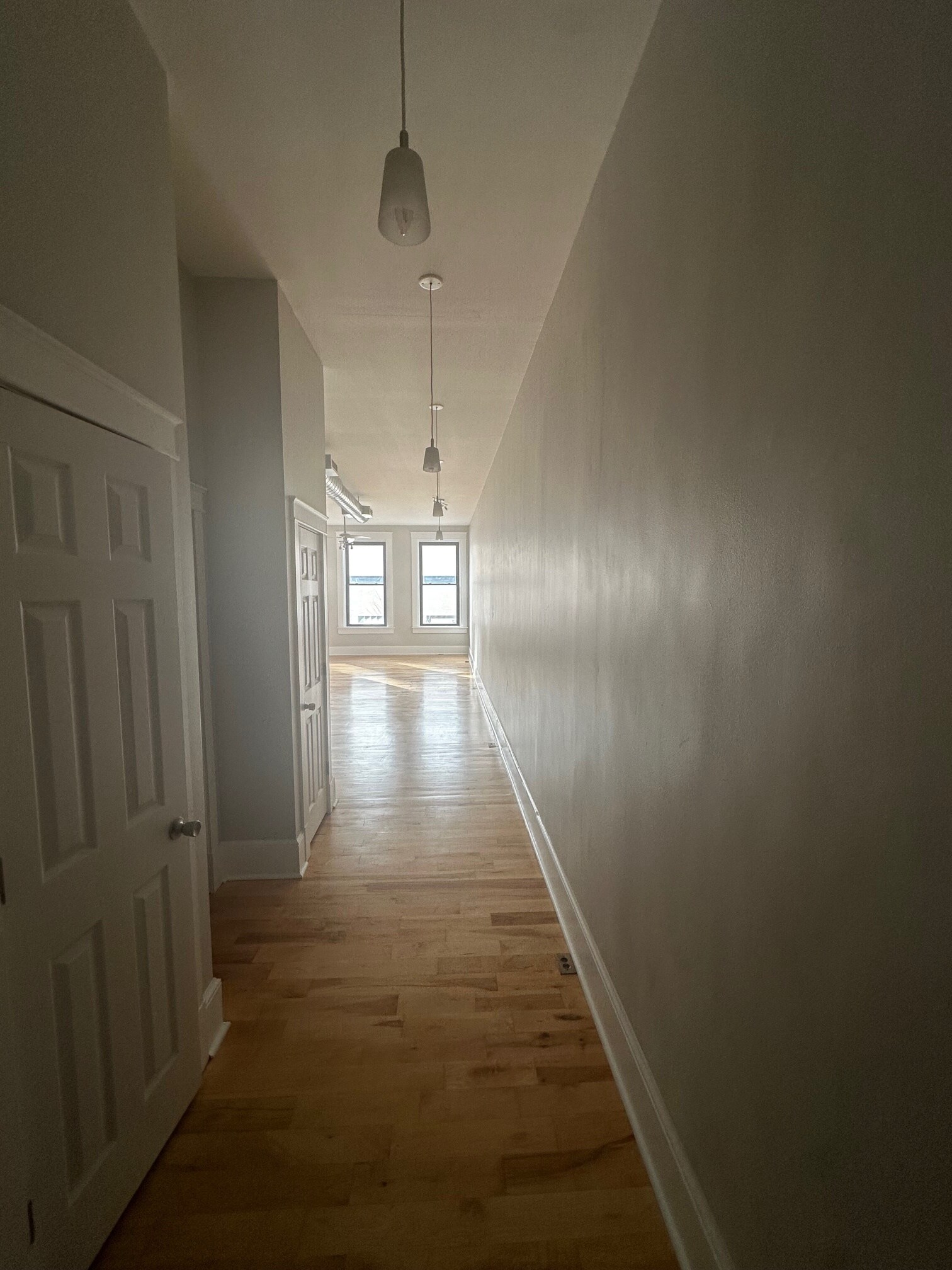 Building Photo - 15 E Court St