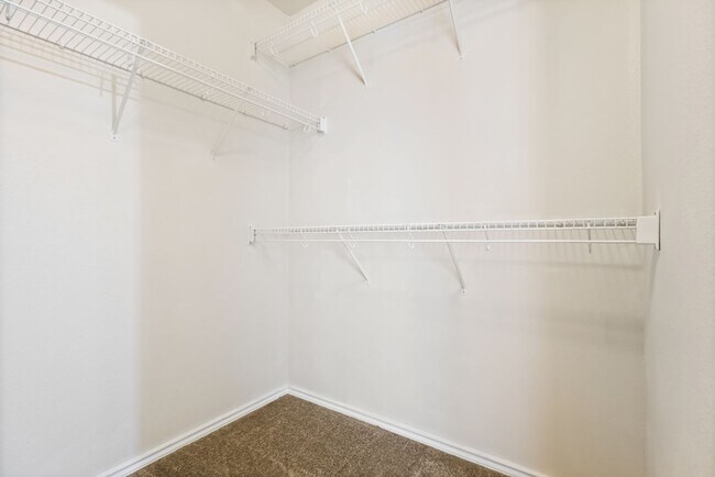 Building Photo - 3 Bedroom/2 1/2 Bath Wildhorse Subdivision