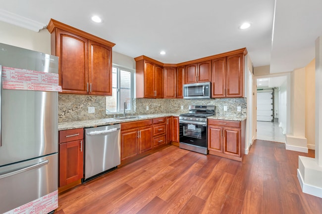 Building Photo - LOWER FLOOR of Fantastic Coastal Californi...