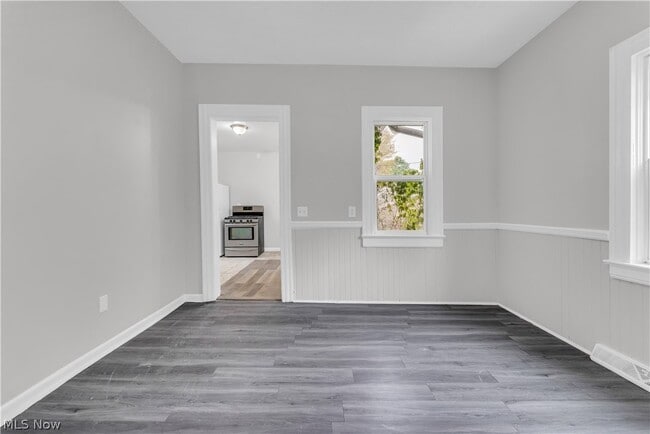 Building Photo - 14131 Berwyn Ave