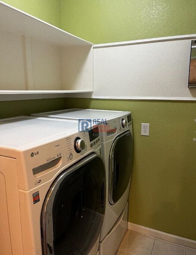 Building Photo - 4103 Frederick Cir