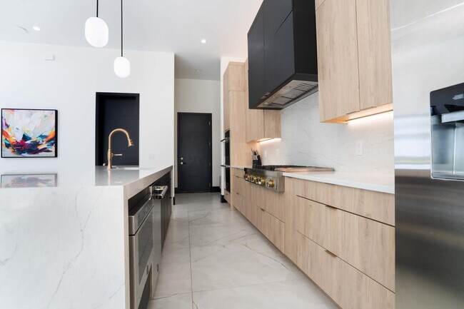 Building Photo - 13480 U.S. Rte 1