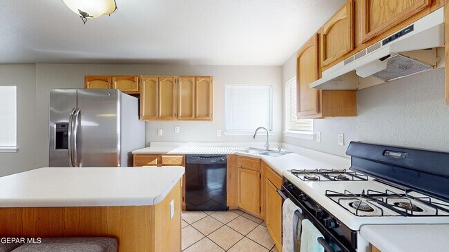 Building Photo - 12231 Tierra Baja Way