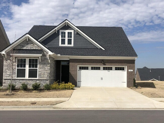 Primary Photo - 6005 Blackberry Ridge Ln