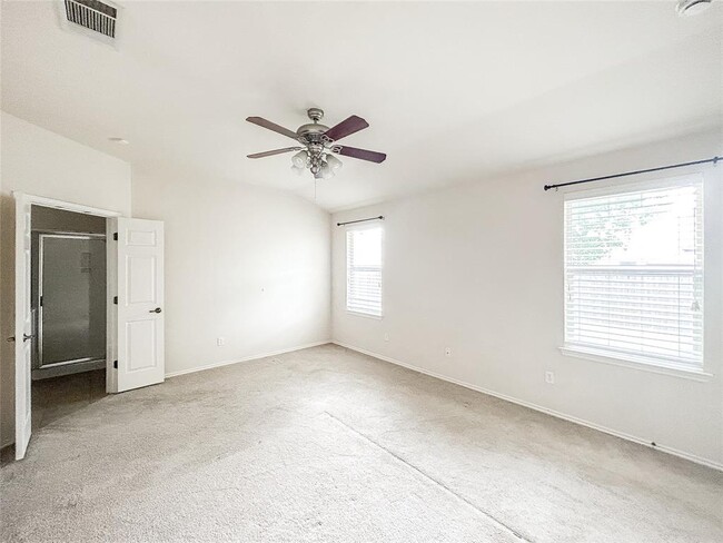Building Photo - 7810 Squirrel Hollow Dr