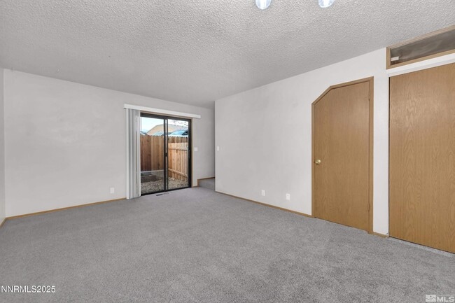 Building Photo - 4985 W 7th St