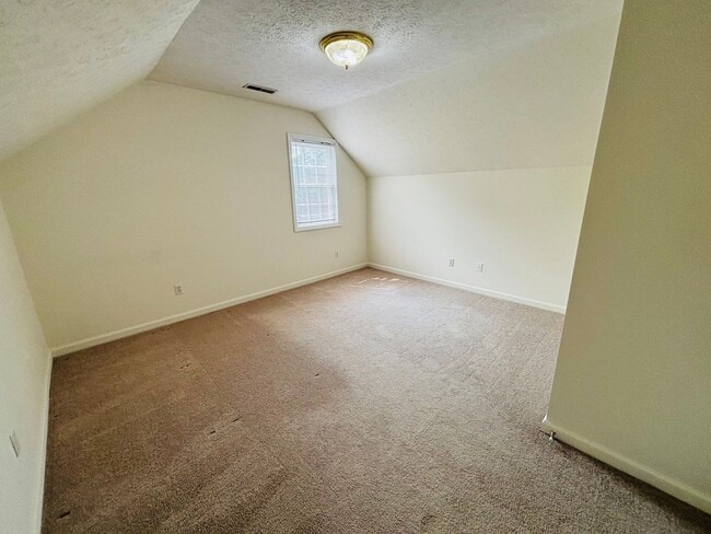 Building Photo - 206 Reynolds Ave