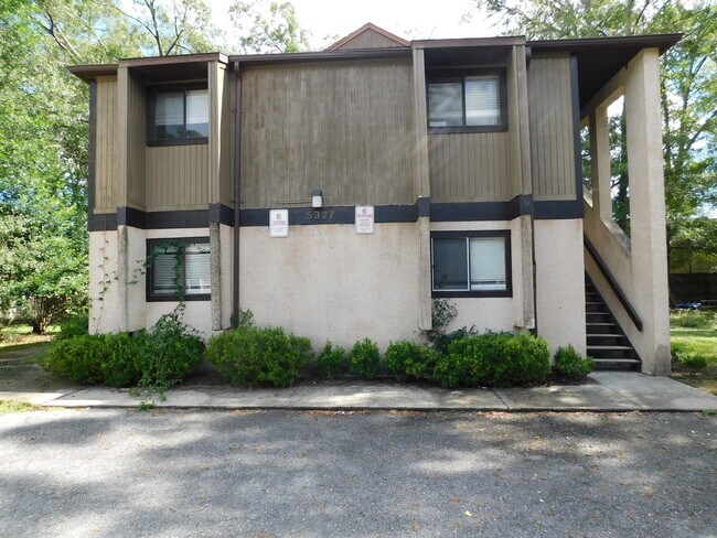 Building Photo - Westchase
