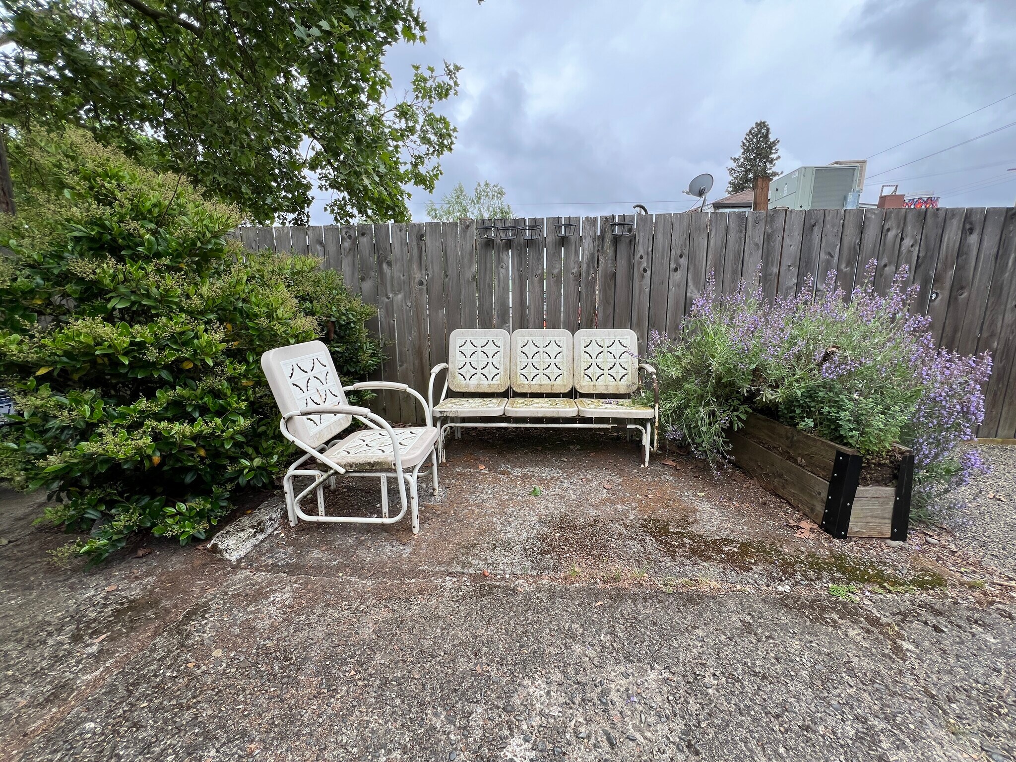 Building Photo - 4925 SE 71st Ave