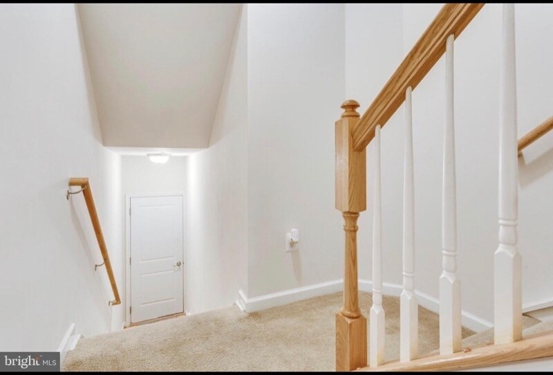 Building Photo - 5618 Virginia Ln
