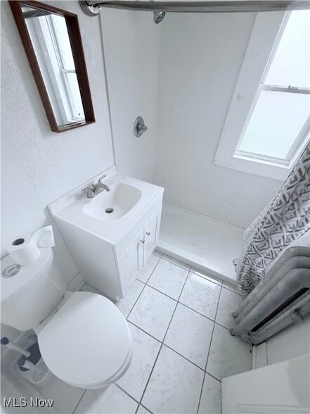 Building Photo - 13671 Euclid Ave