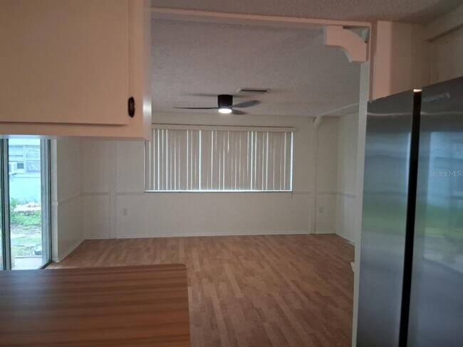 Building Photo - 12406 Weatherstone Row
