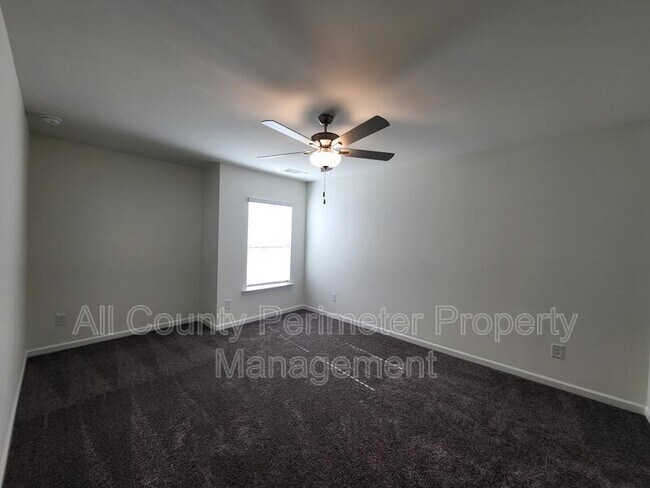 Building Photo - 52 Berry Dr